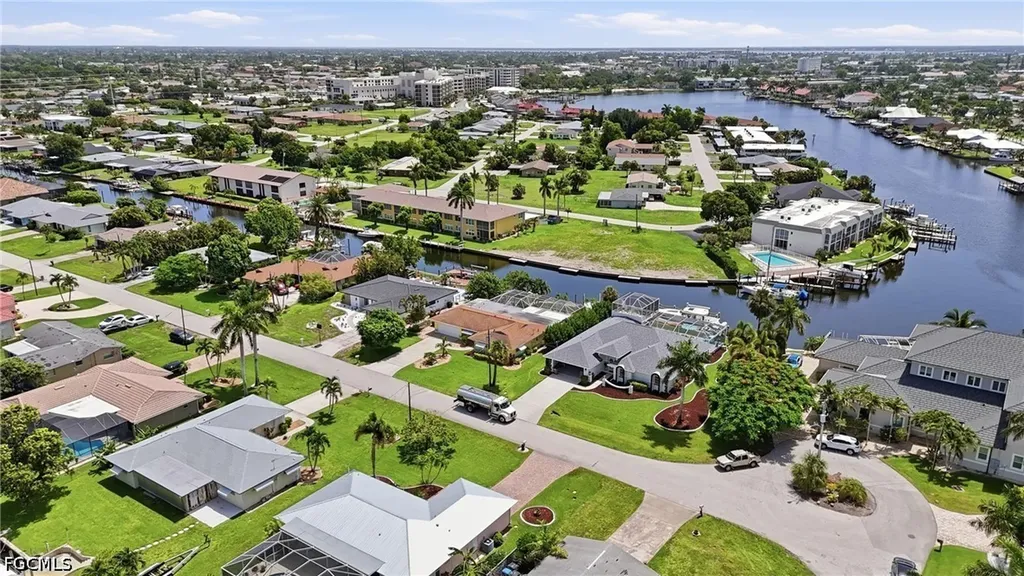 4933 Triton Court W Cape Coral FL 33904