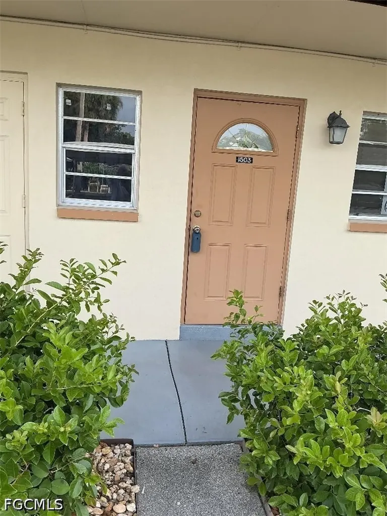 1503 Tropic Terrace North Fort Myers FL 33903