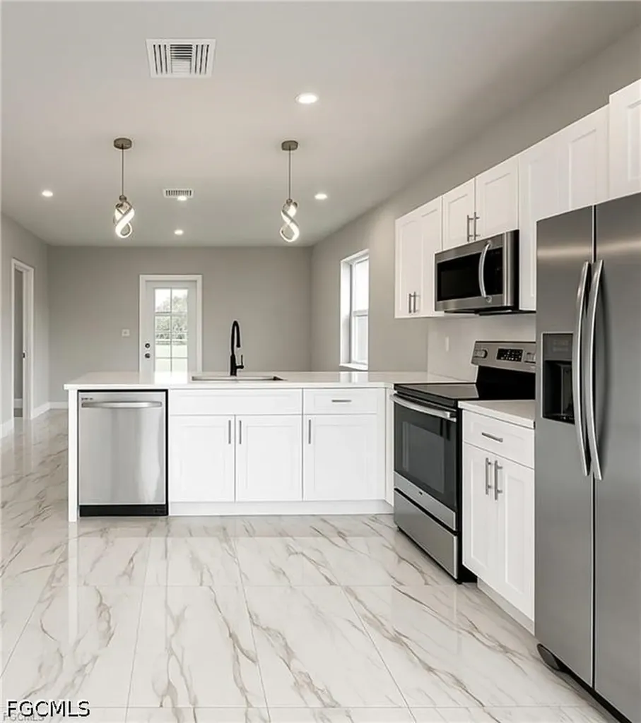 816 Palomino Street E Lehigh Acres FL 33974