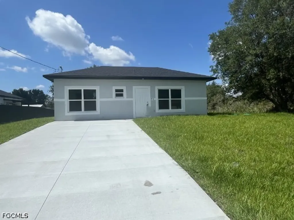 2511 65th Street W Lehigh Acres FL 33971