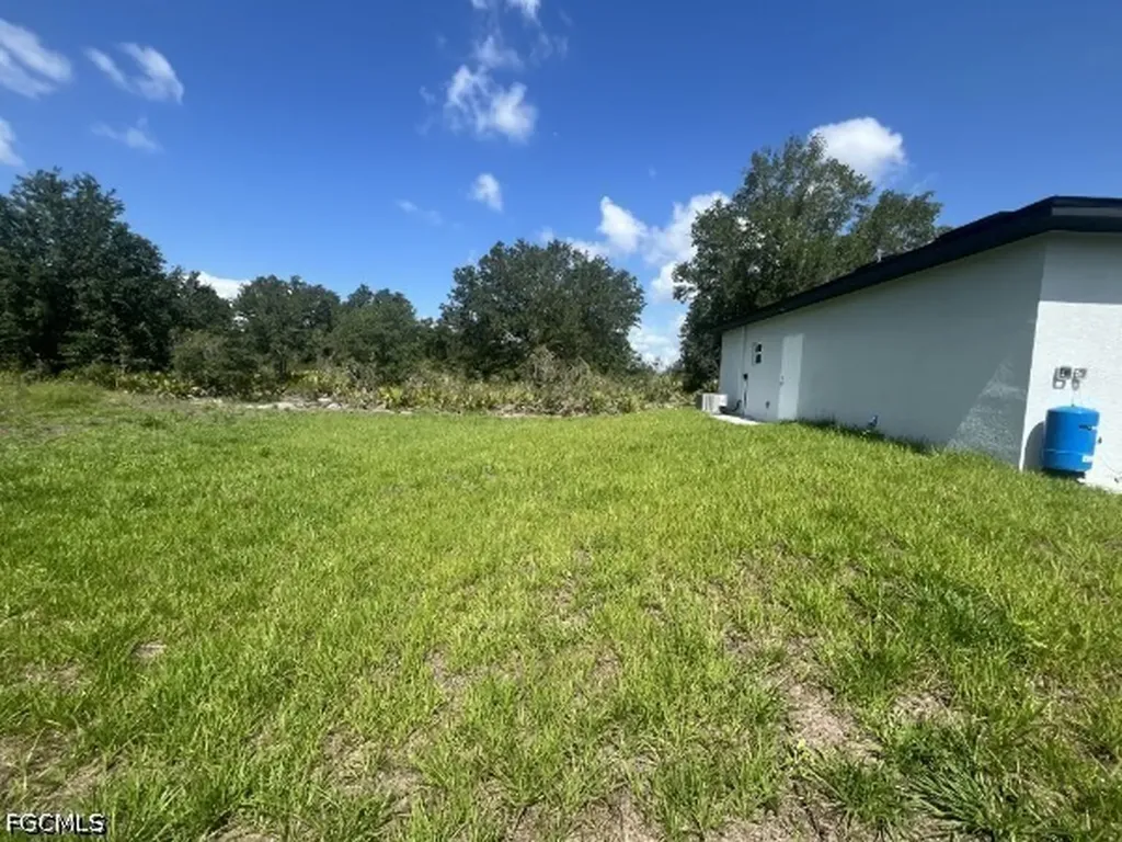 2511 65th Street W Lehigh Acres FL 33971