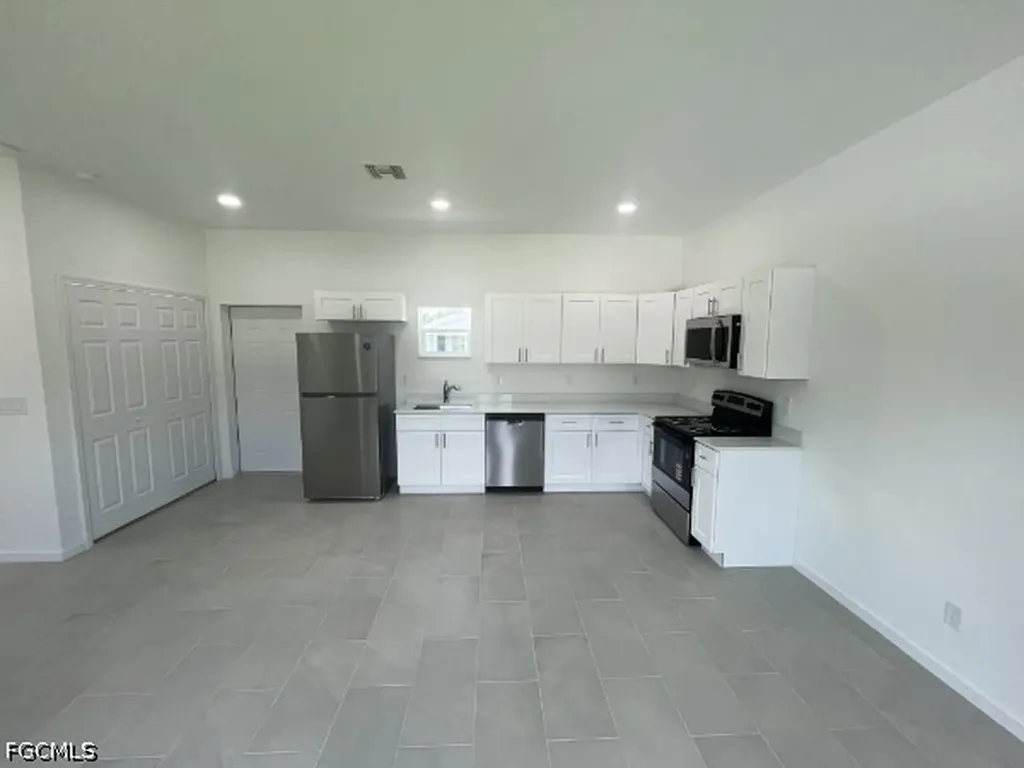 2511 65th Street W Lehigh Acres FL 33971