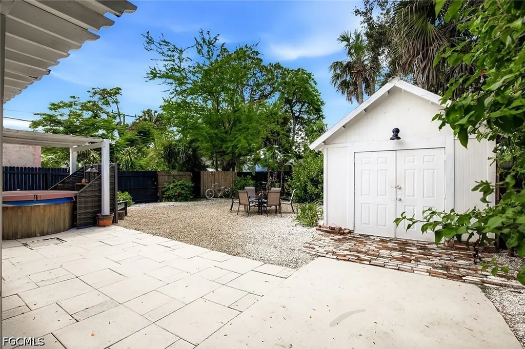 2122 Katherine Street Fort Myers FL 33901