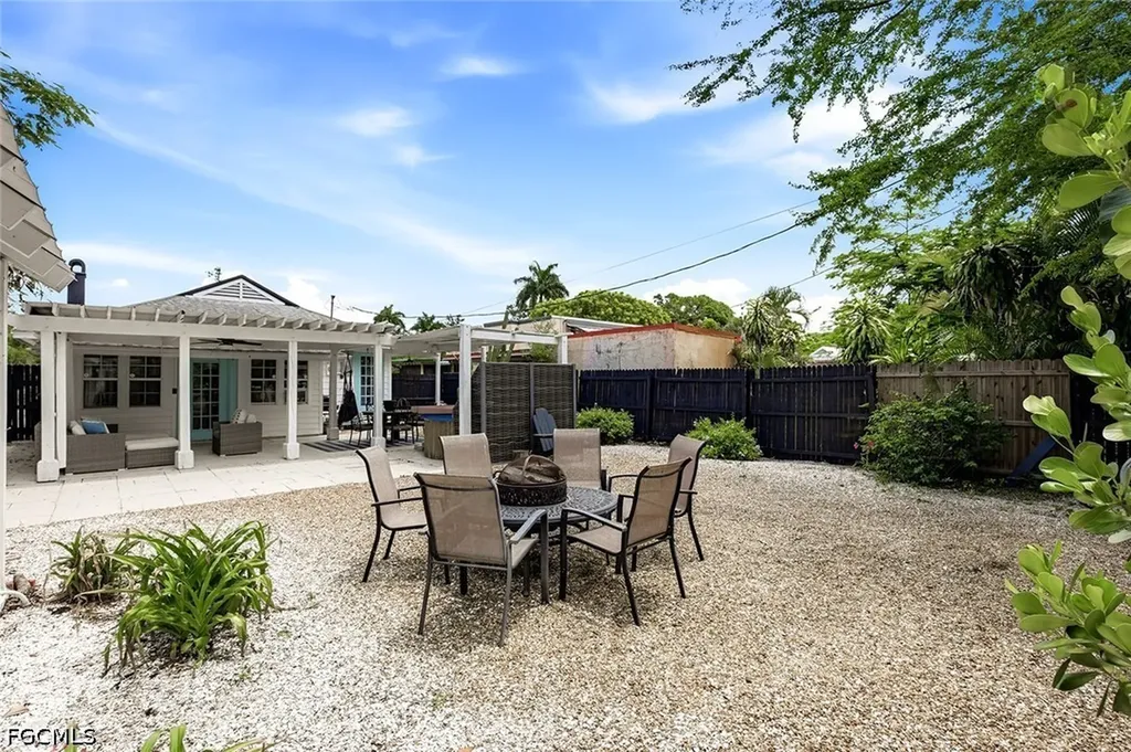2122 Katherine Street Fort Myers FL 33901
