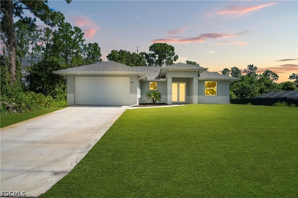 1605 E 6th Street Lehigh Acres FL 33972