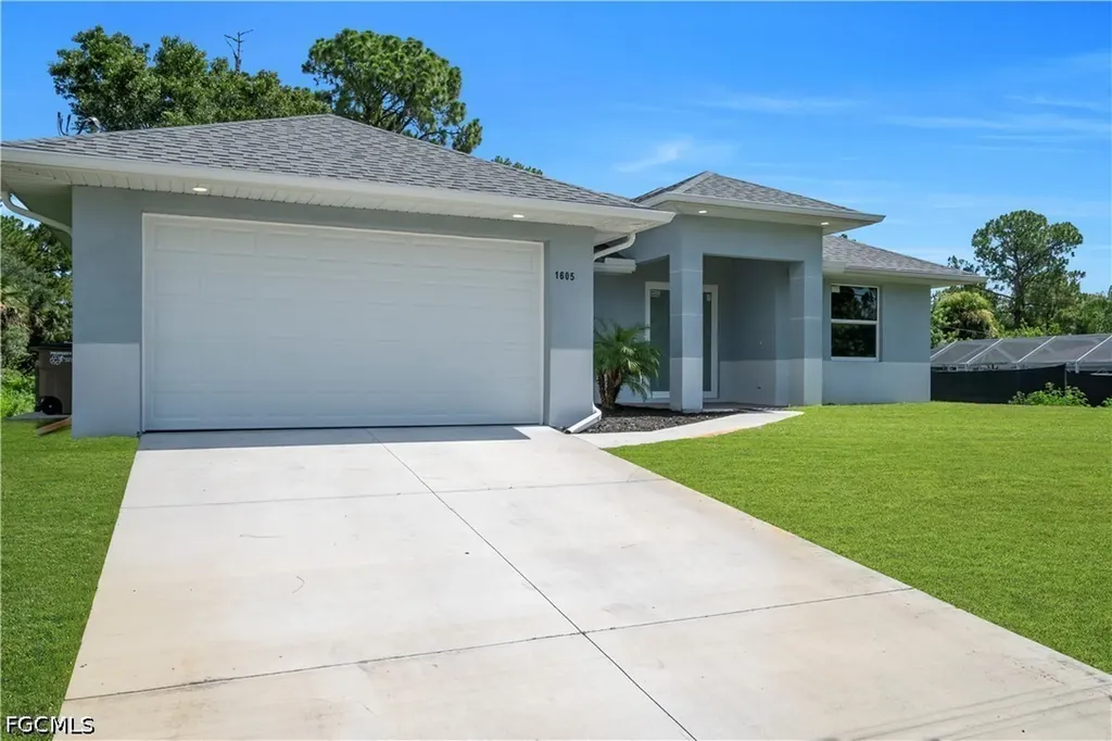 1605 E 6th Street Lehigh Acres FL 33972