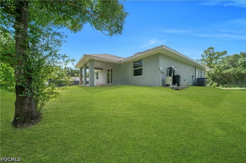 1605 E 6th Street Lehigh Acres FL 33972