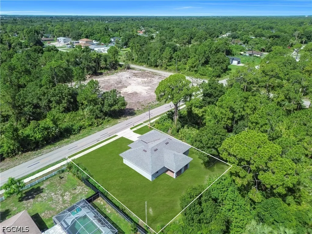 1605 E 6th Street Lehigh Acres FL 33972