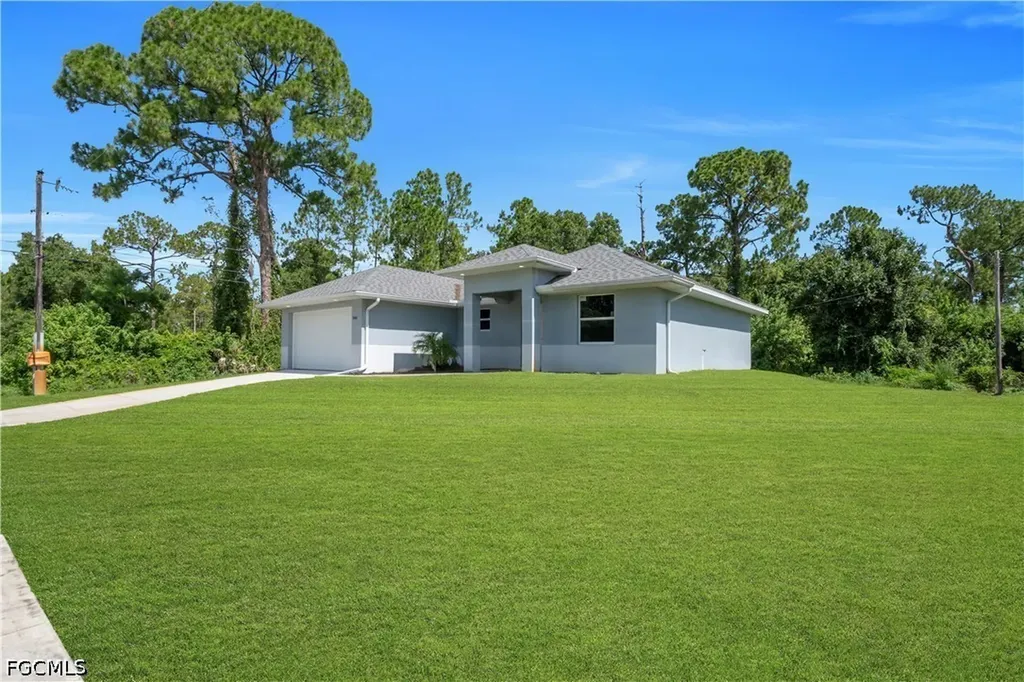 1605 E 6th Street Lehigh Acres FL 33972
