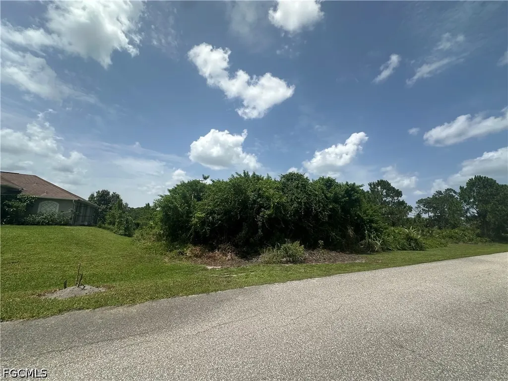 1141 Garibaldi Street E Lehigh Acres FL 33974