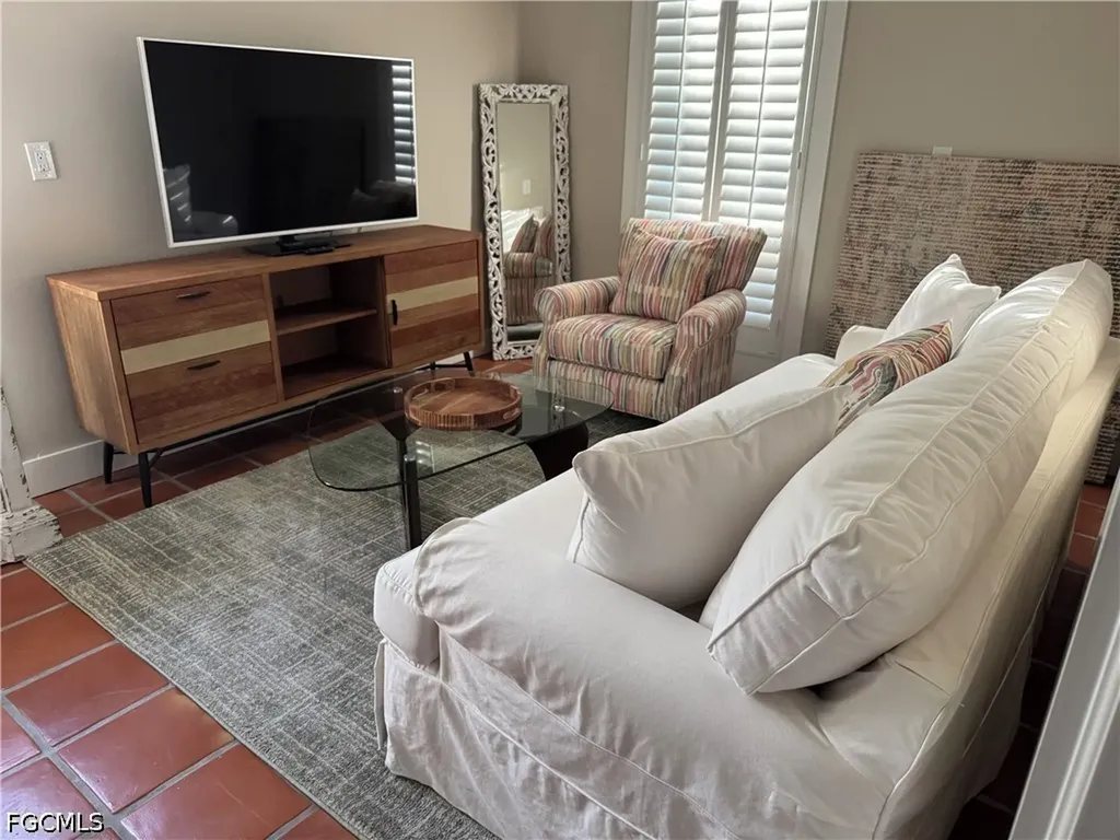 995 9th Avenue S Naples FL 34102