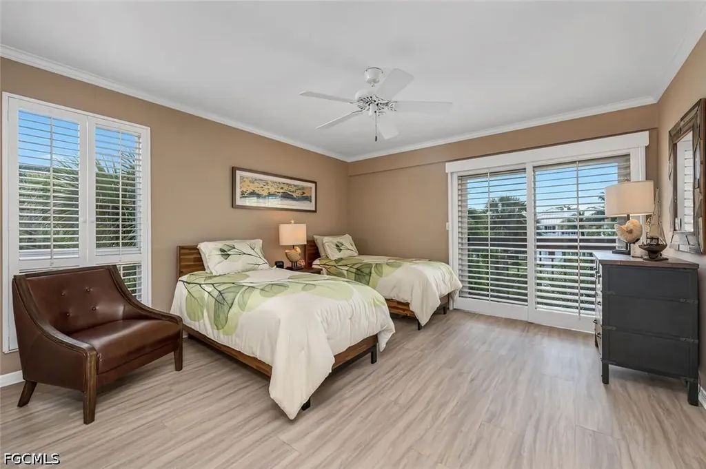 995 9th Avenue S Naples FL 34102