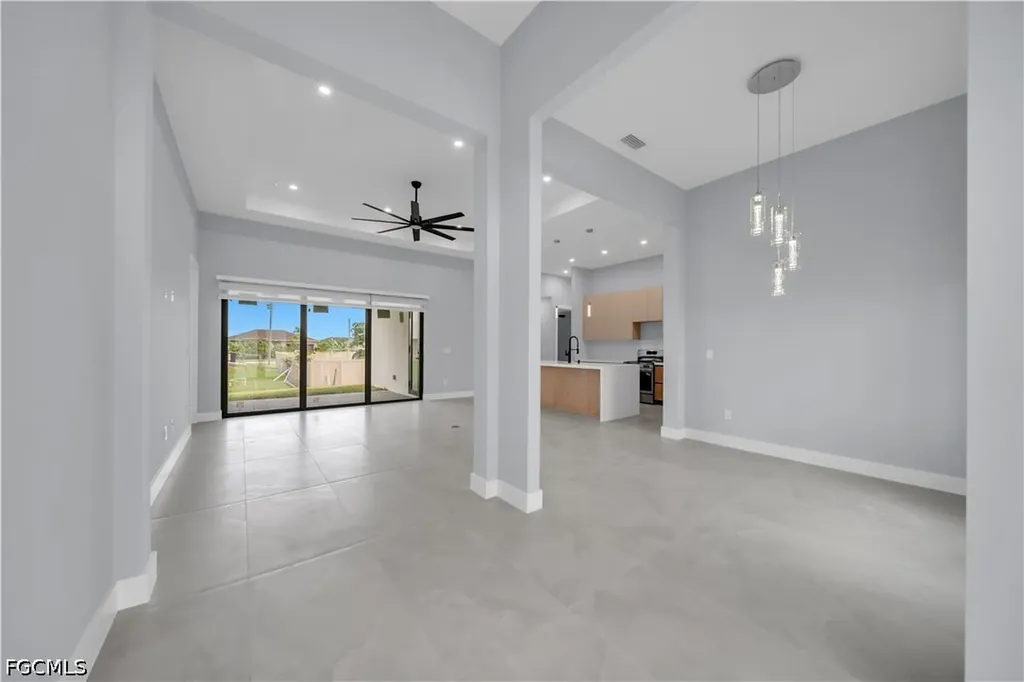 2204 NW 5th Terrace Cape Coral FL 33993