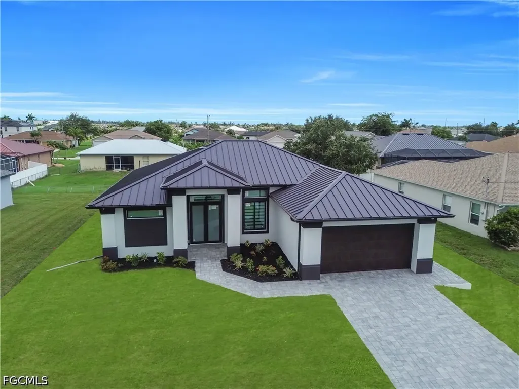 2204 NW 5th Terrace Cape Coral FL 33993