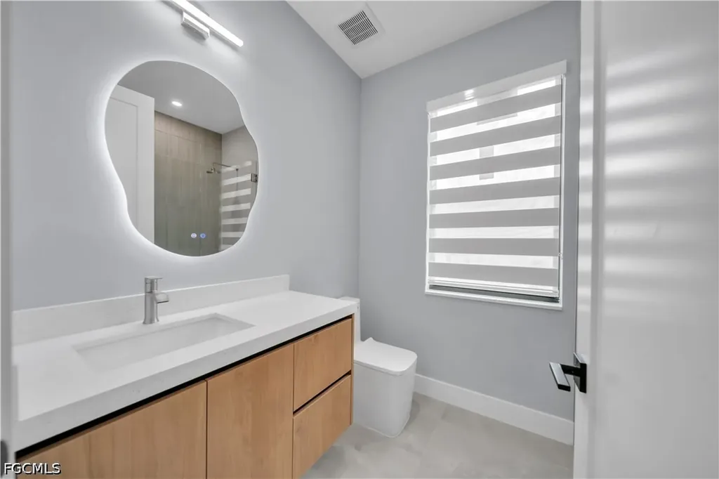 2204 NW 5th Terrace Cape Coral FL 33993