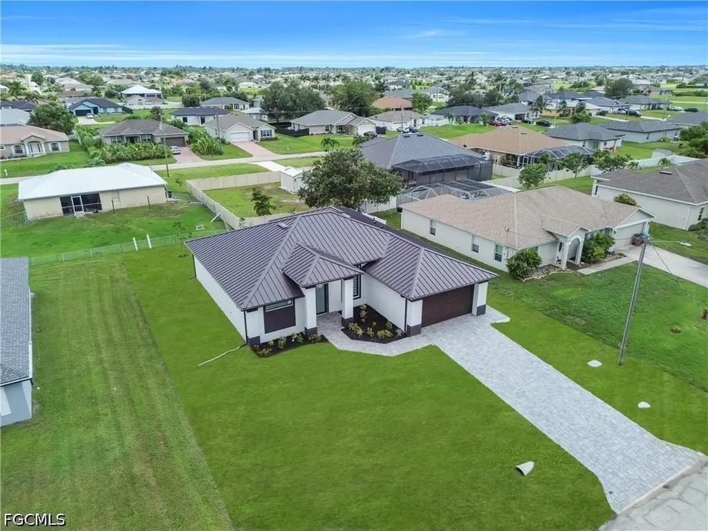 2204 NW 5th Terrace Cape Coral FL 33993