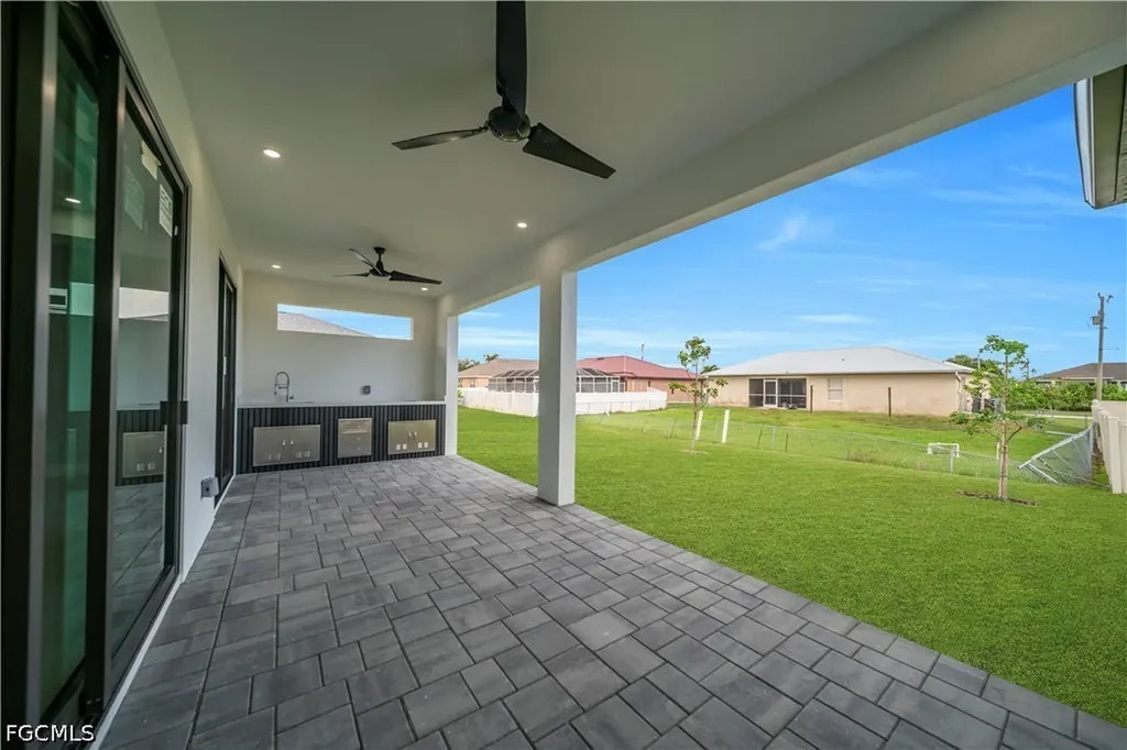 2204 NW 5th Terrace Cape Coral FL 33993