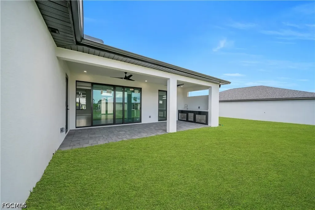 2204 NW 5th Terrace Cape Coral FL 33993