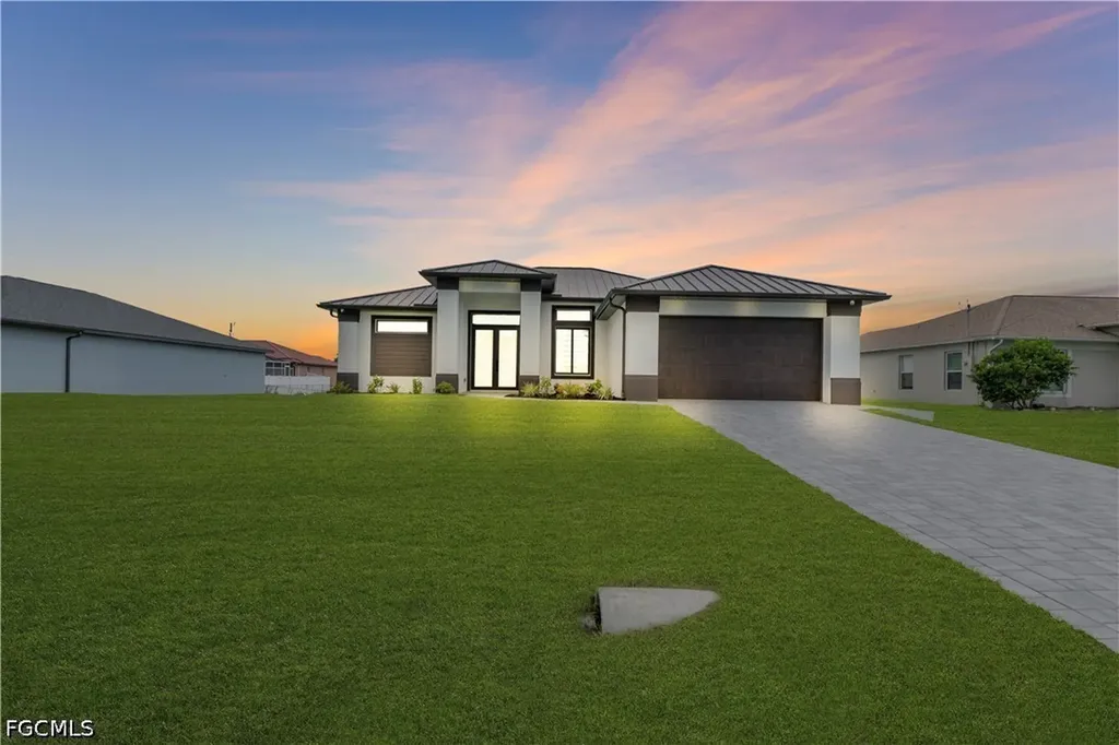 2204 NW 5th Terrace Cape Coral FL 33993