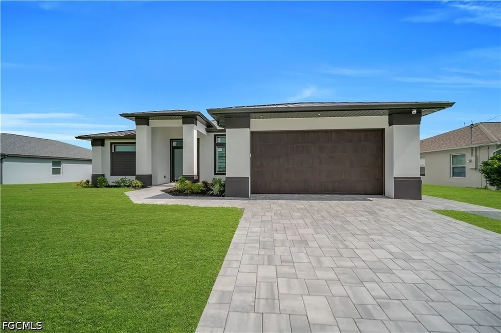 2204 NW 5th Terrace Cape Coral FL 33993