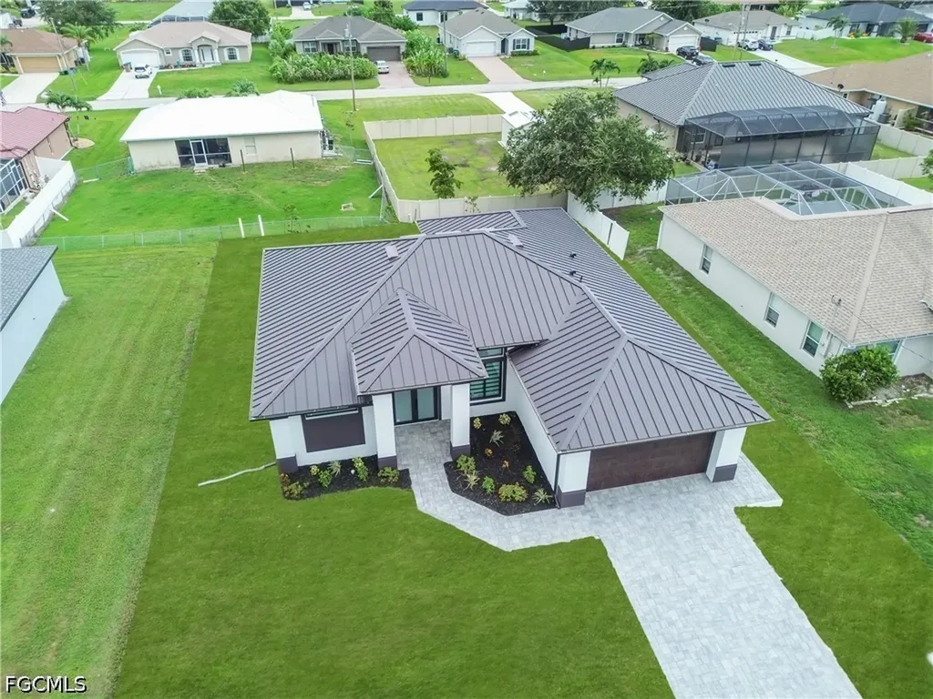 2204 NW 5th Terrace Cape Coral FL 33993