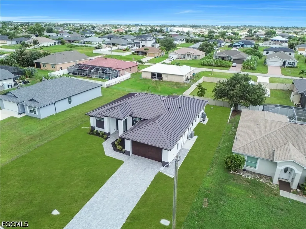 2204 NW 5th Terrace Cape Coral FL 33993