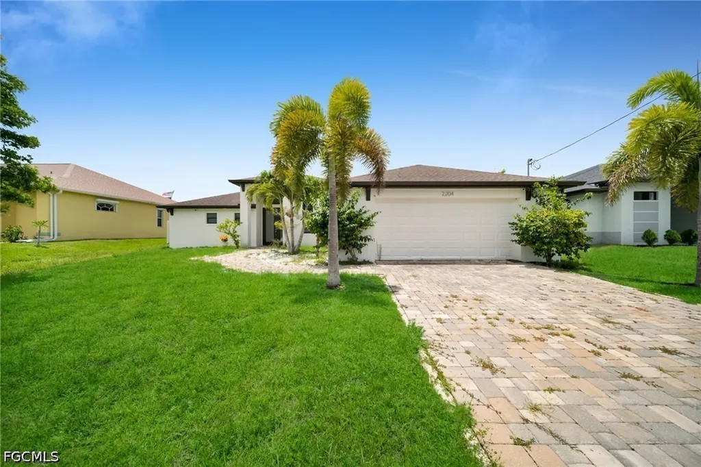 2204 SW 30th Terrace Cape Coral FL 33914