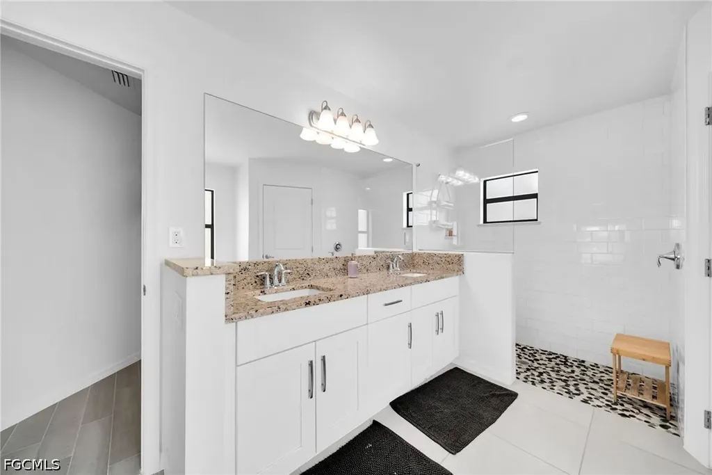 2204 SW 30th Terrace Cape Coral FL 33914