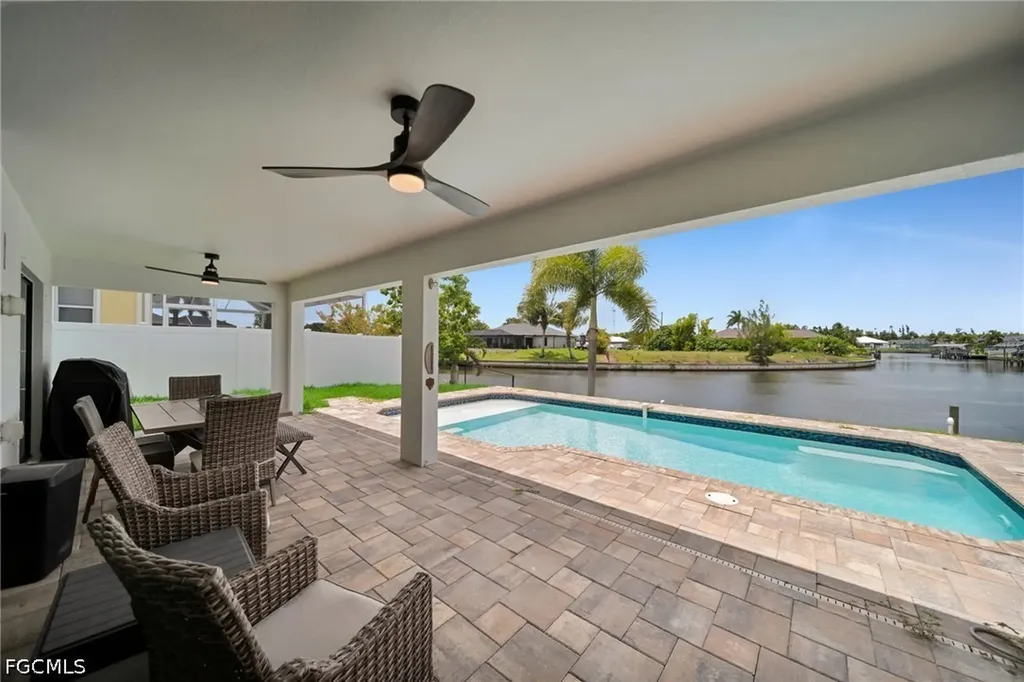 2204 SW 30th Terrace Cape Coral FL 33914