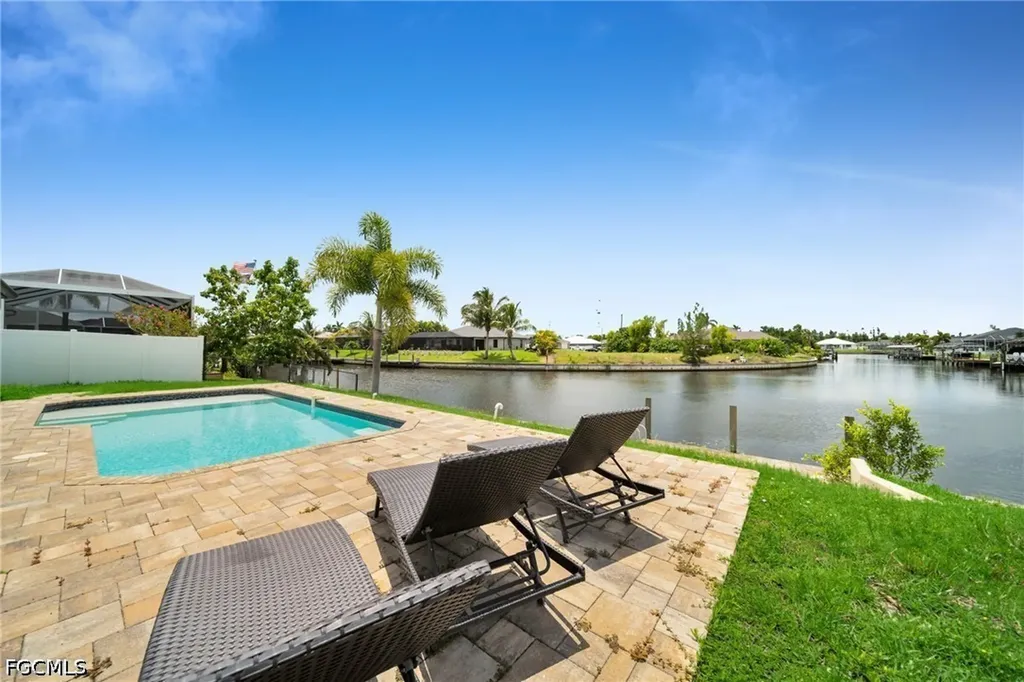 2204 SW 30th Terrace Cape Coral FL 33914