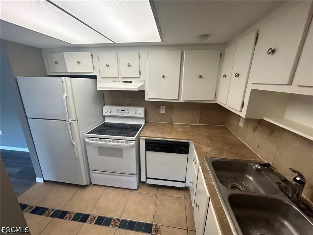 3704 Broadway Fort Myers FL 33901
