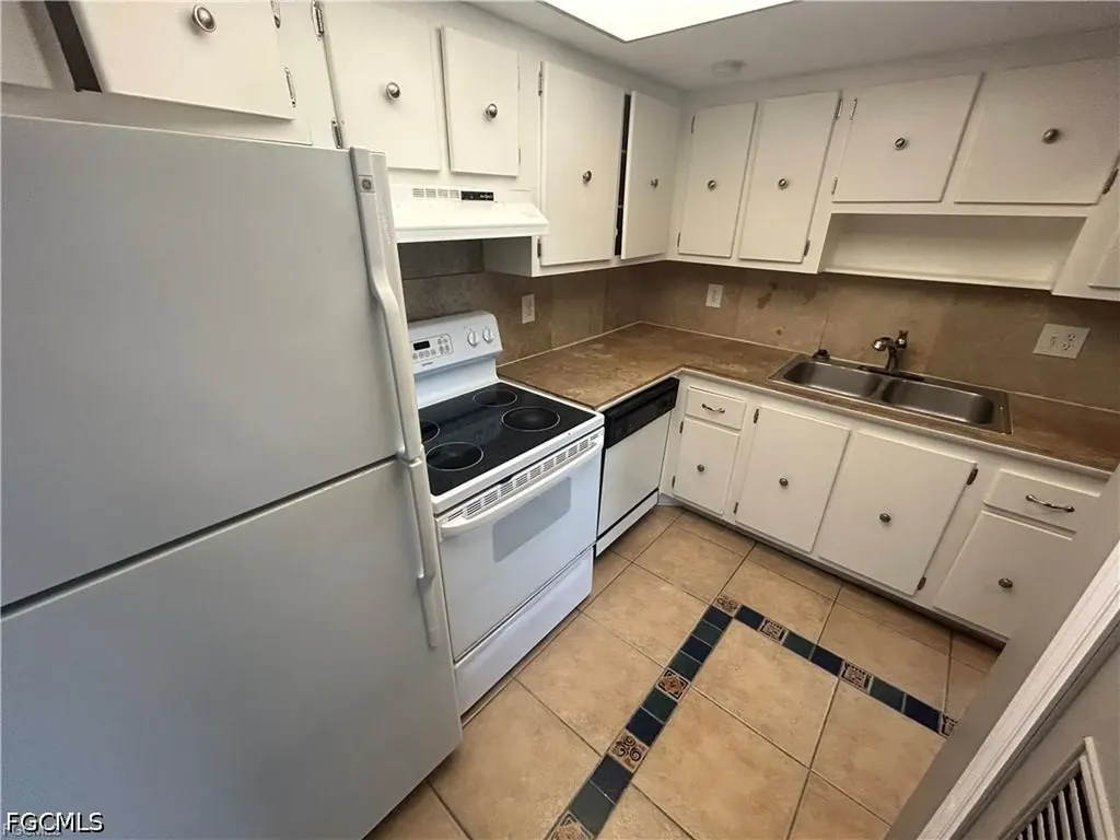 3704 Broadway Fort Myers FL 33901