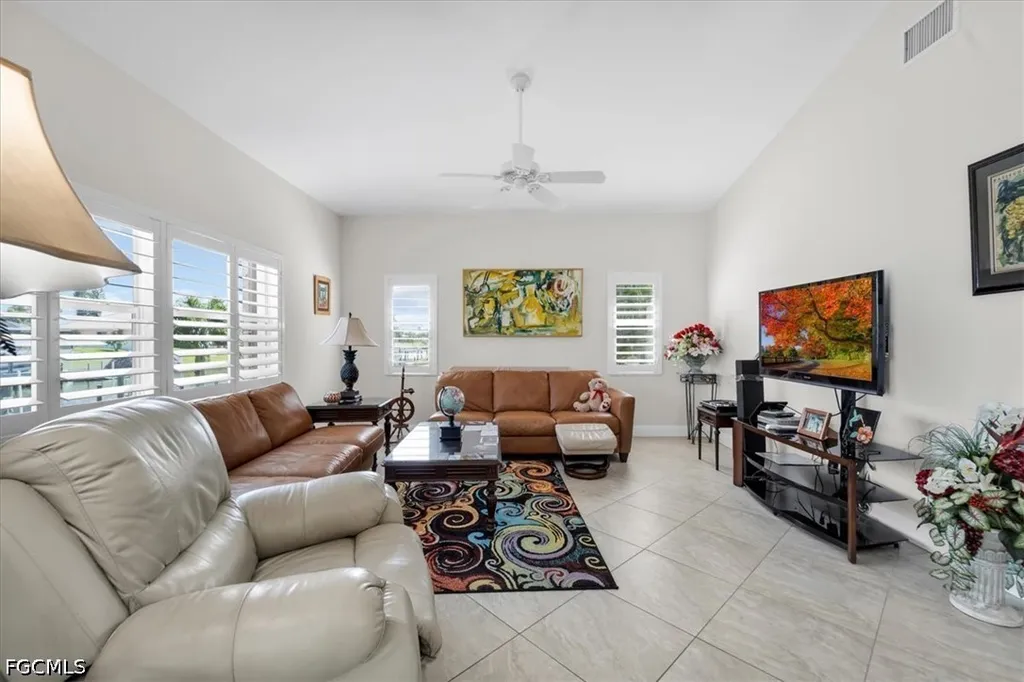 1157 SE 32nd Terrace Cape Coral FL 33904