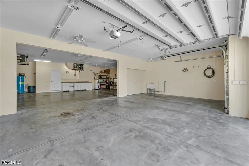 1157 SE 32nd Terrace Cape Coral FL 33904