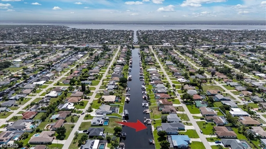 1157 SE 32nd Terrace Cape Coral FL 33904