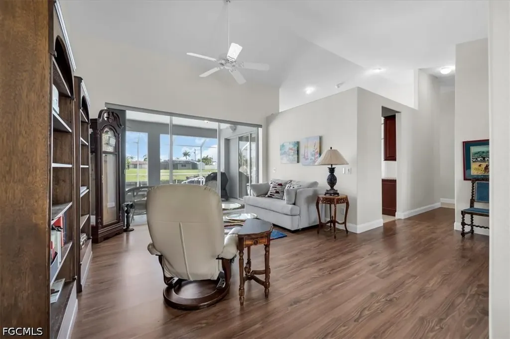 1157 SE 32nd Terrace Cape Coral FL 33904