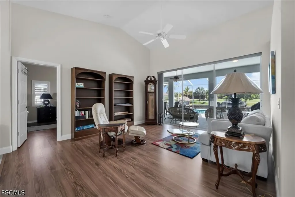 1157 SE 32nd Terrace Cape Coral FL 33904