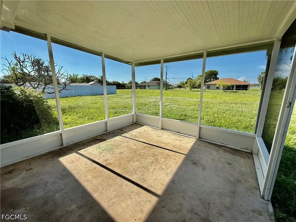 406 Parkside Street Lehigh Acres FL 33936