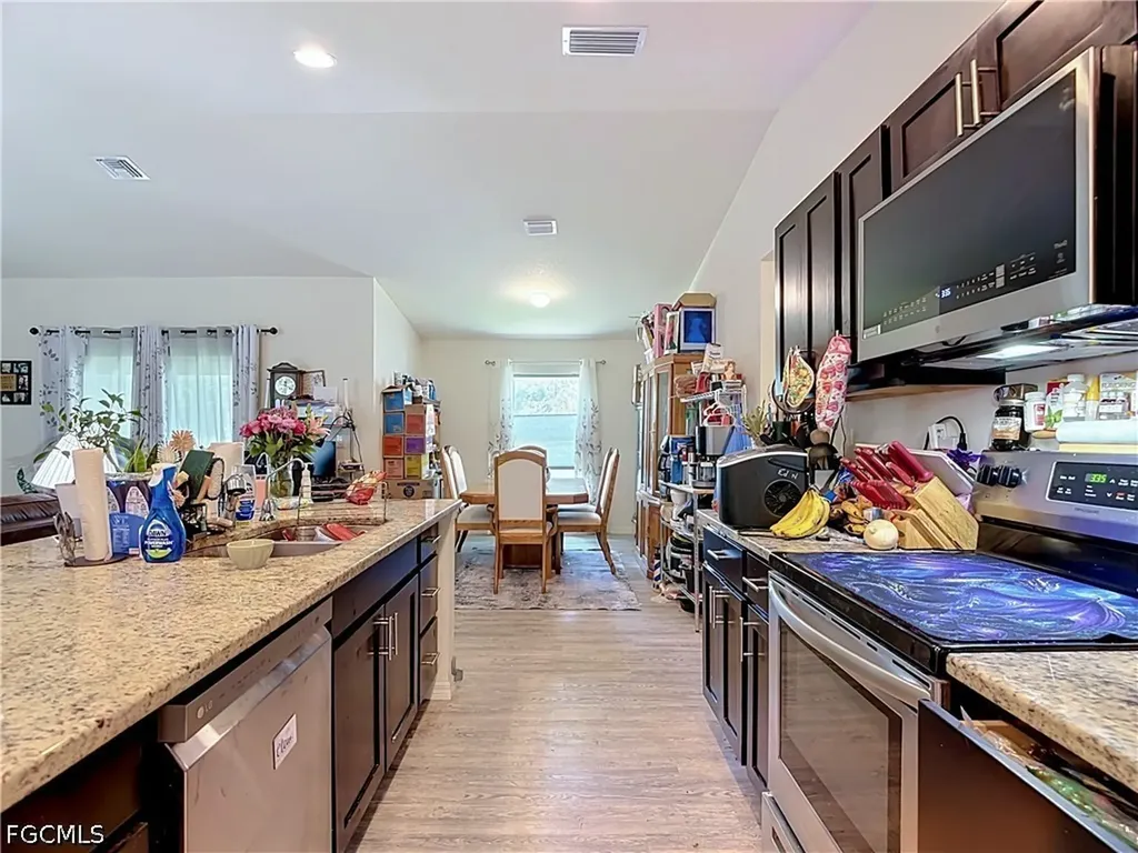 5042 SE Tradewinds Circle Labelle FL 33935