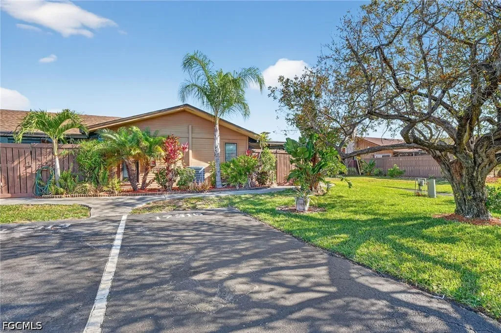17313 Birchwood Lane Fort Myers FL 33908