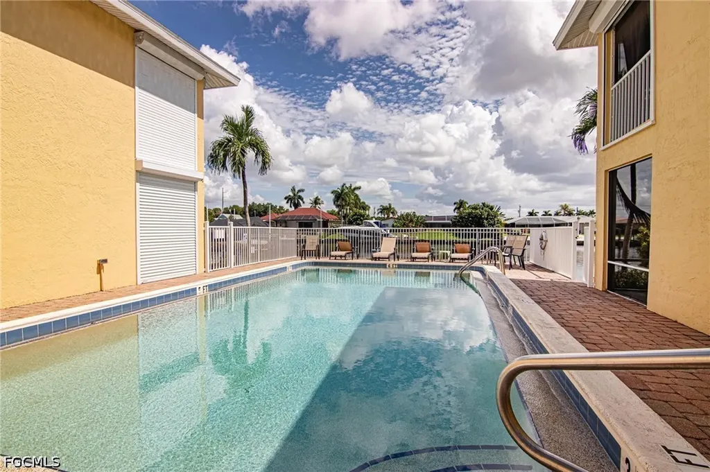 1627 Beach Parkway Cape Coral FL 33904