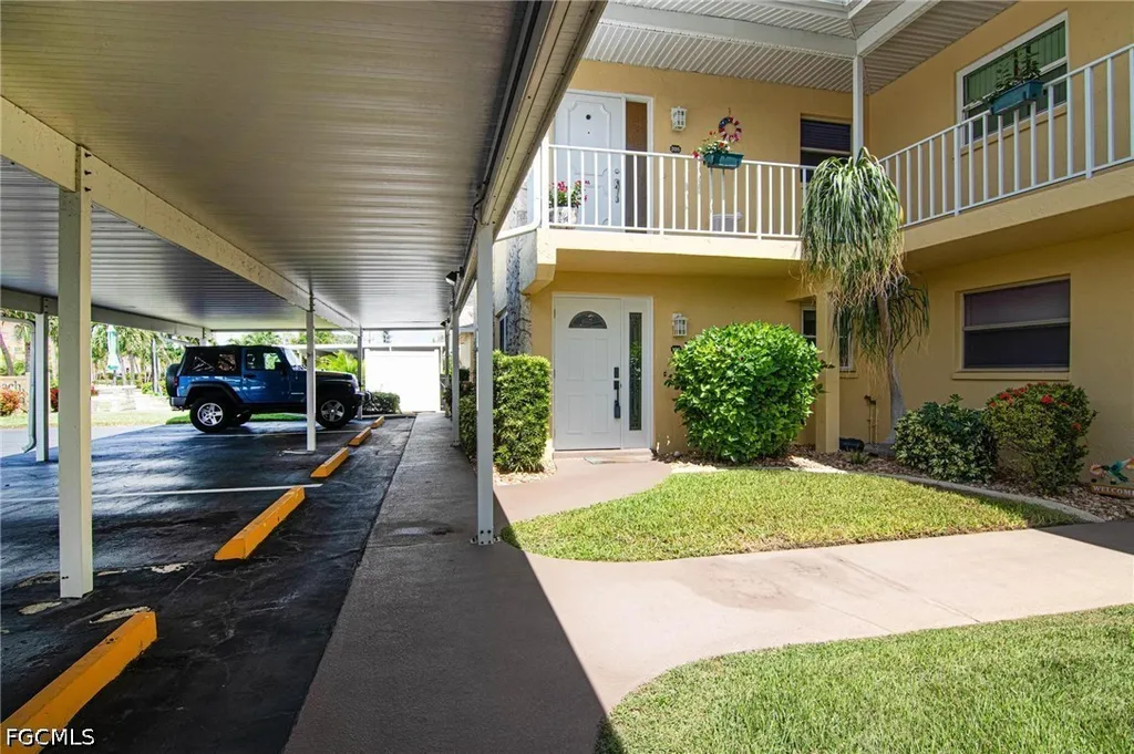 1627 Beach Parkway Cape Coral FL 33904