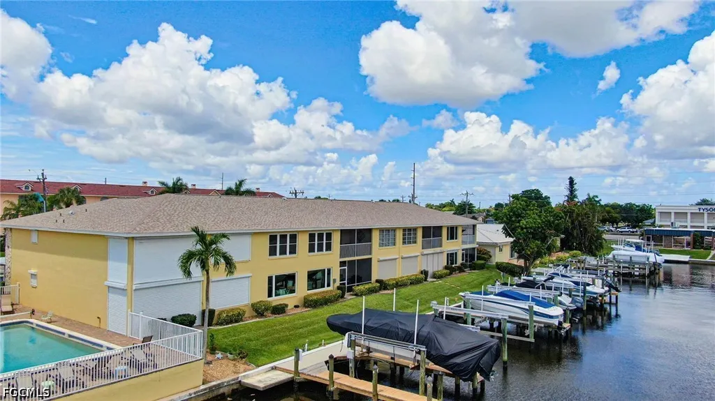 1627 Beach Parkway Cape Coral FL 33904