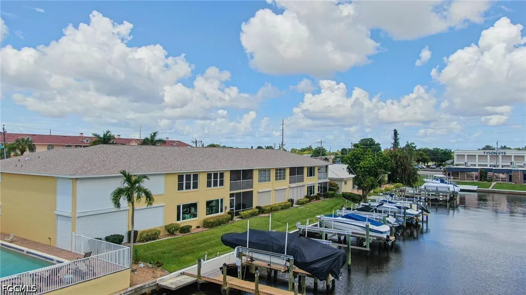 1627 Beach Parkway Cape Coral FL 33904