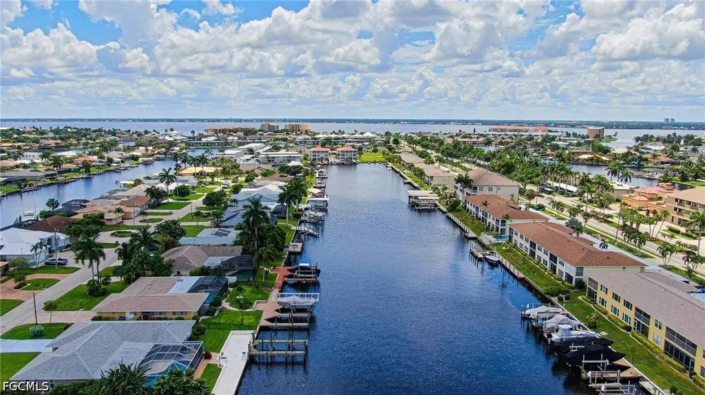 1627 Beach Parkway Cape Coral FL 33904