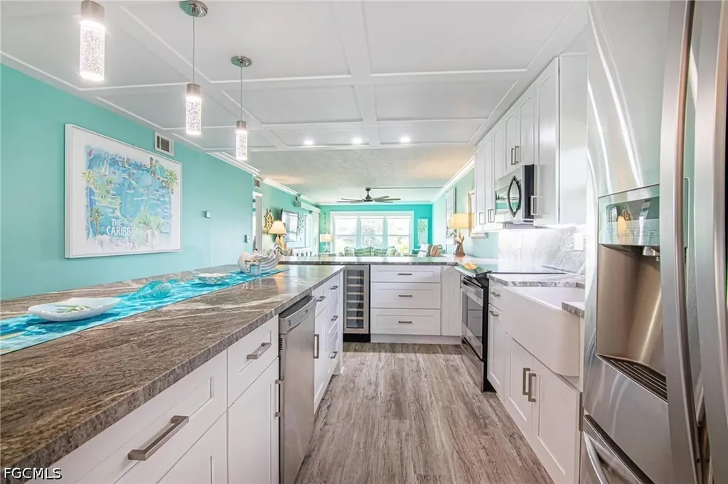 1627 Beach Parkway Cape Coral FL 33904