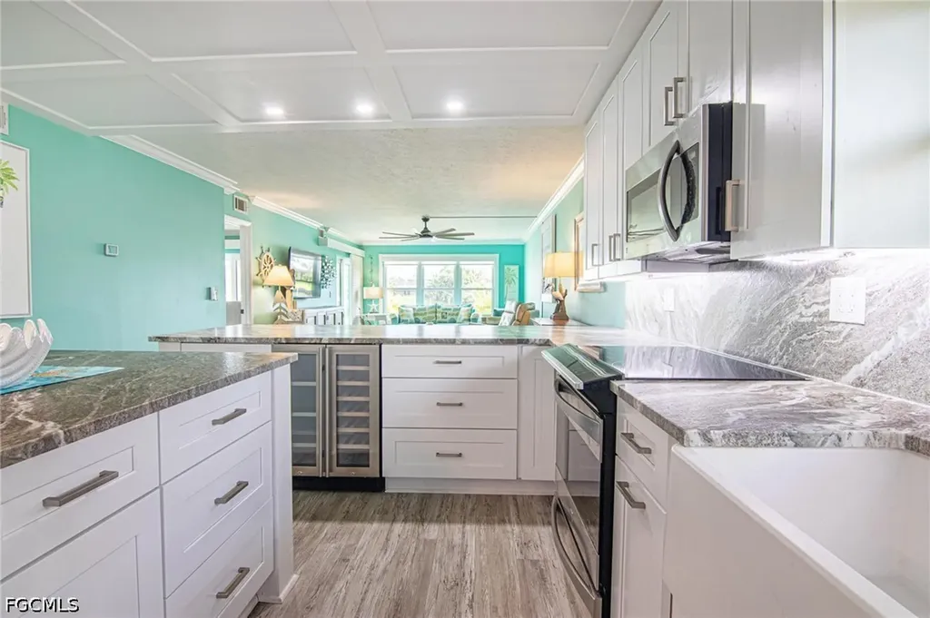 1627 Beach Parkway Cape Coral FL 33904