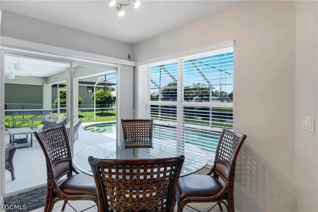 2526 SE 19th Place Cape Coral FL 33904