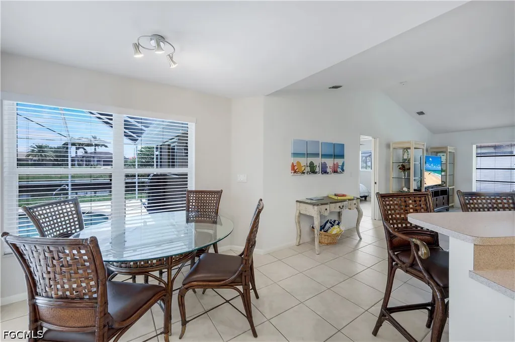 2526 SE 19th Place Cape Coral FL 33904