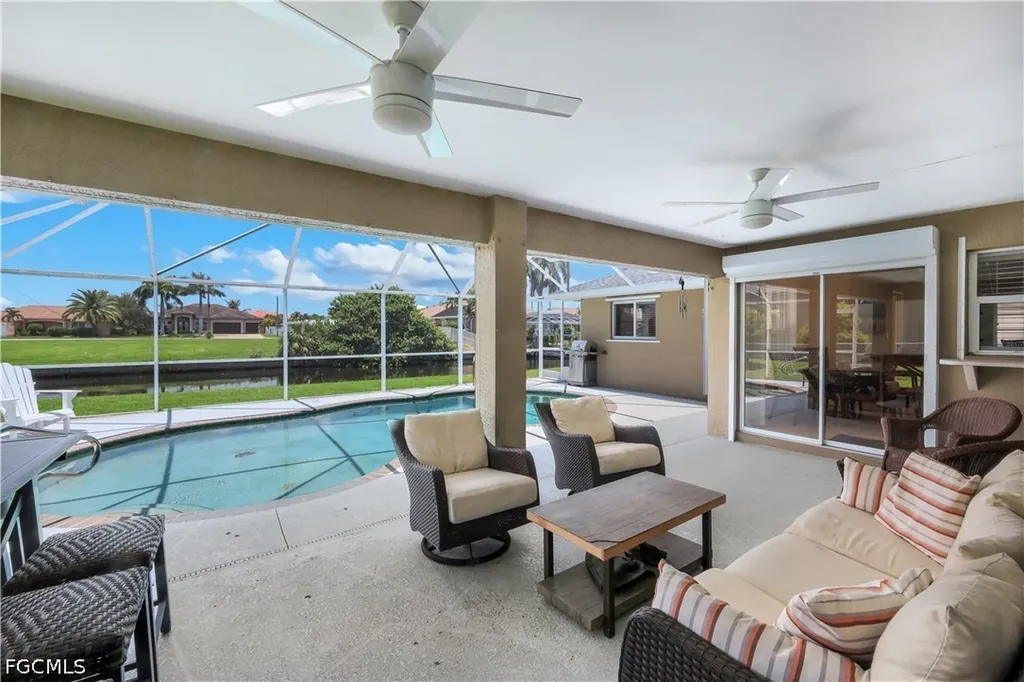 2526 SE 19th Place Cape Coral FL 33904